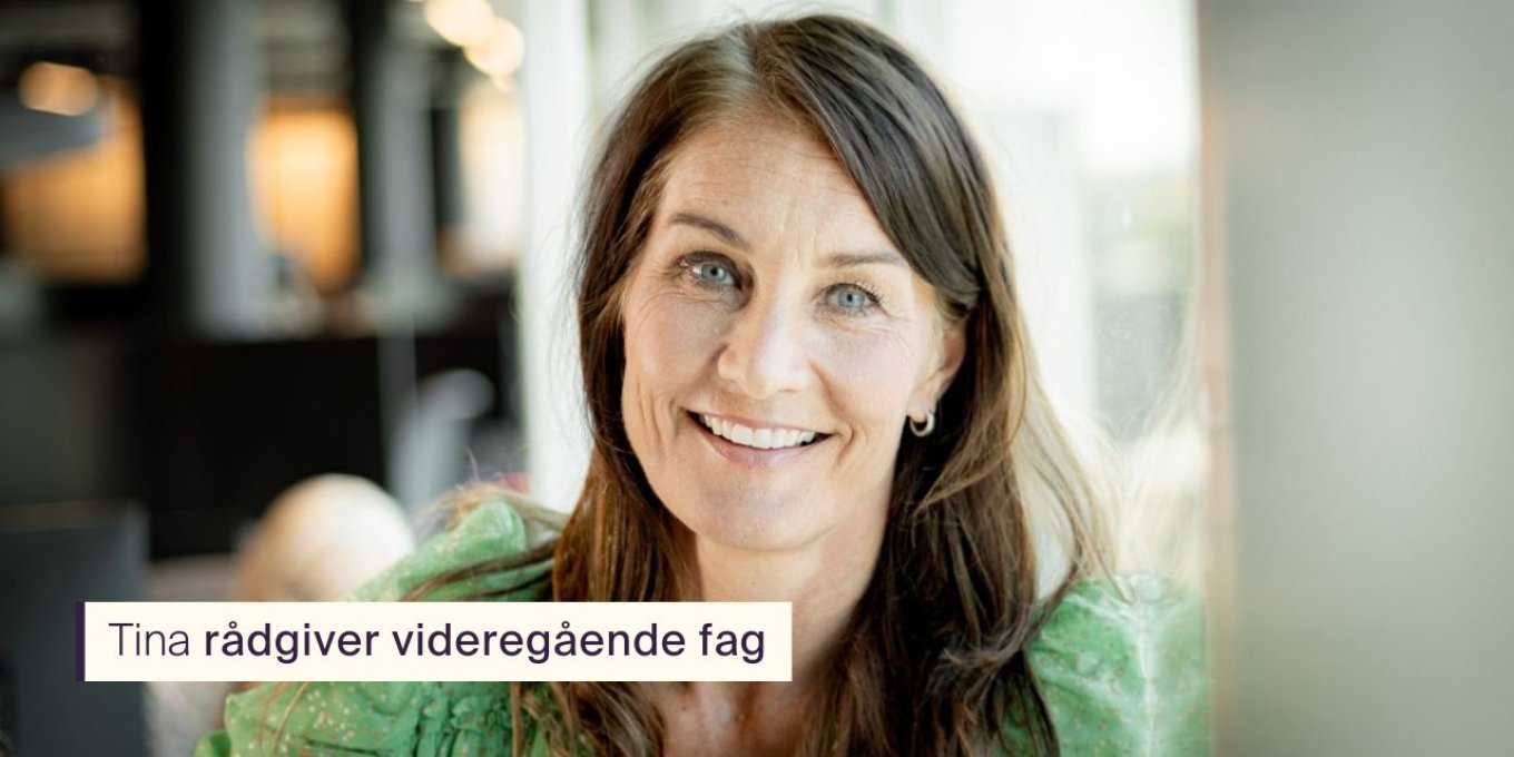 Kvinne smiler mot kameraet, med teksten "Tina rådgiver videregående fag" nederst.